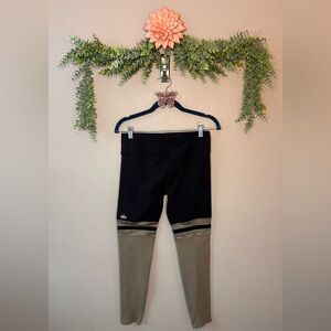 ALO two toned women’s leggings
